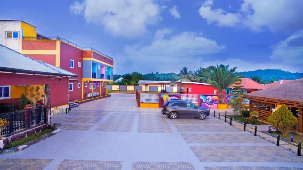 Kikis Court Resort Hohoe ภายนอก รูปภาพ